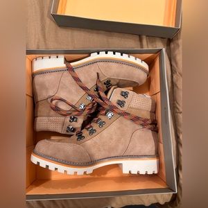 Crown Vintage Tahtum Hiker Boots- Brand New With Tags